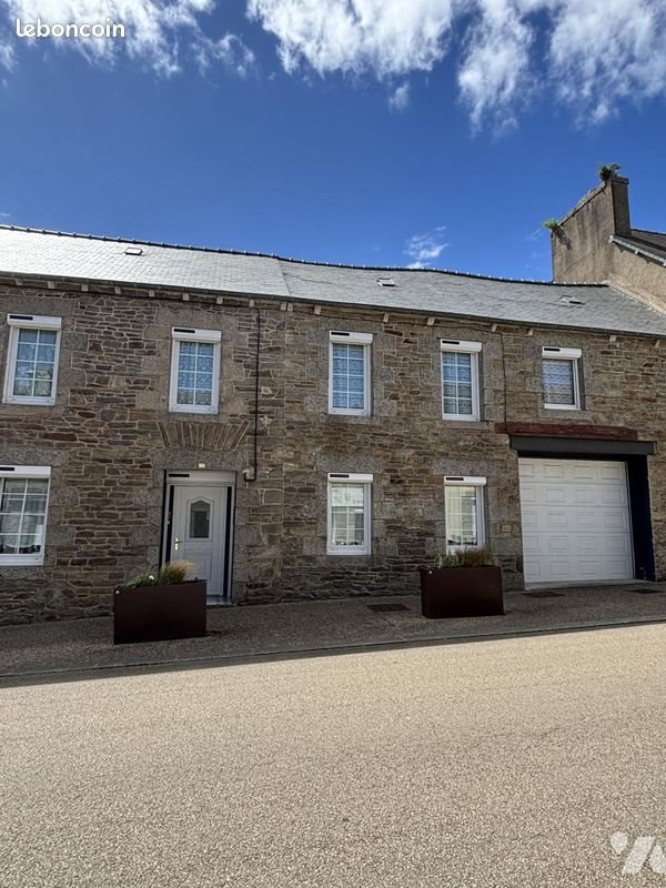 Maison à vendre, 147m², Saint-Lormel