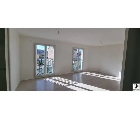Appartement à louer, 65m², Artas