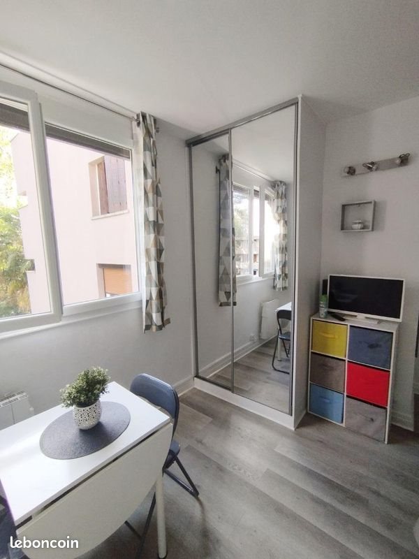 Appartement à louer, 14m², Pau
