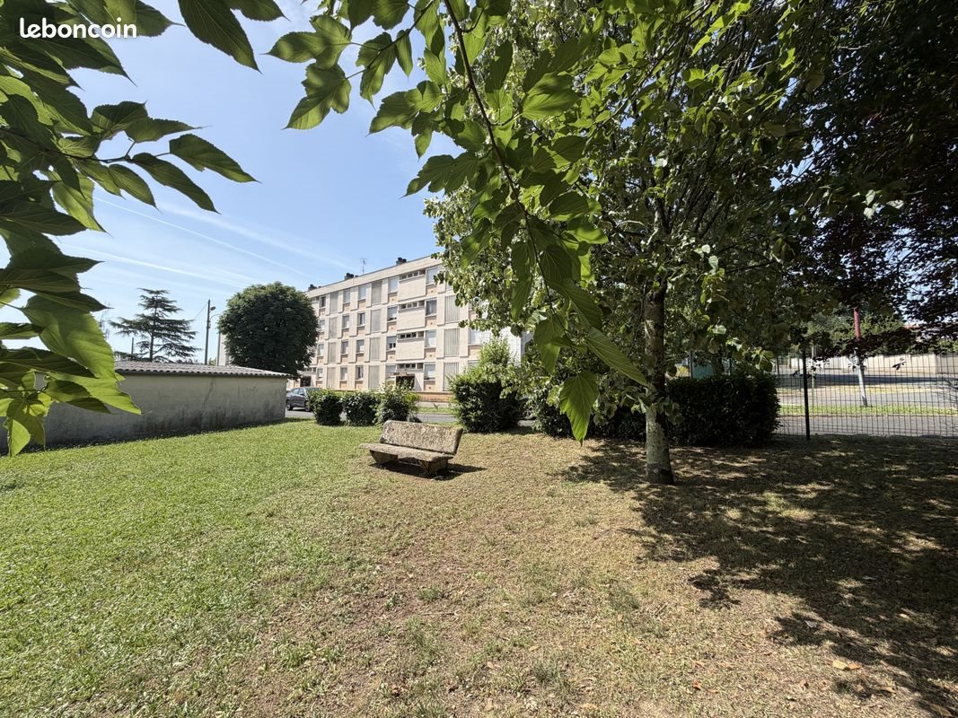 Appartement à vendre, 69m², Carbon-Blanc