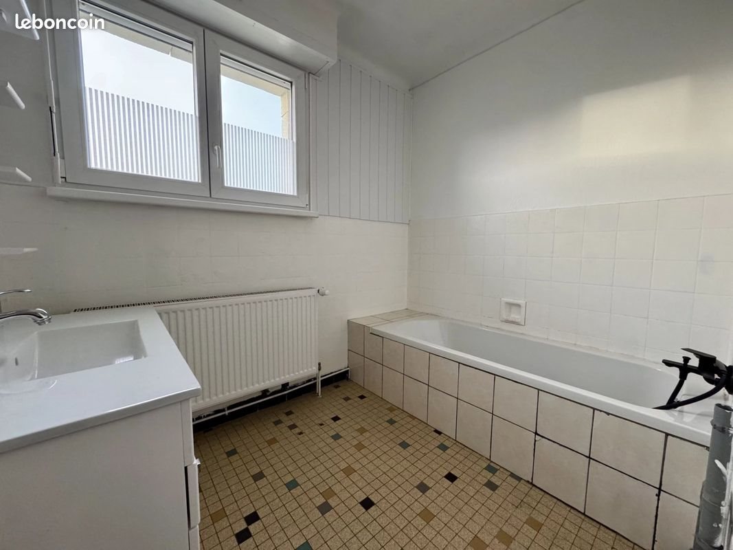 Appartement à louer, 82m², Montbronn