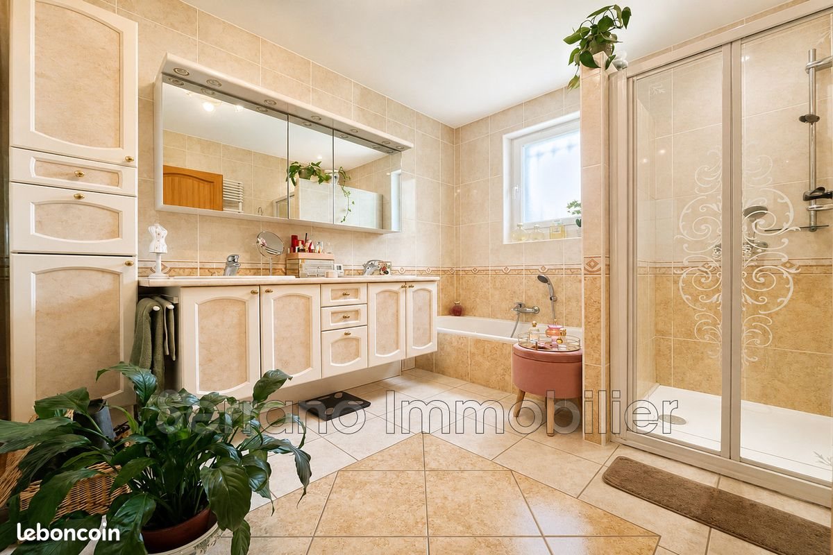 Maison à vendre, 220m², Beaucaire