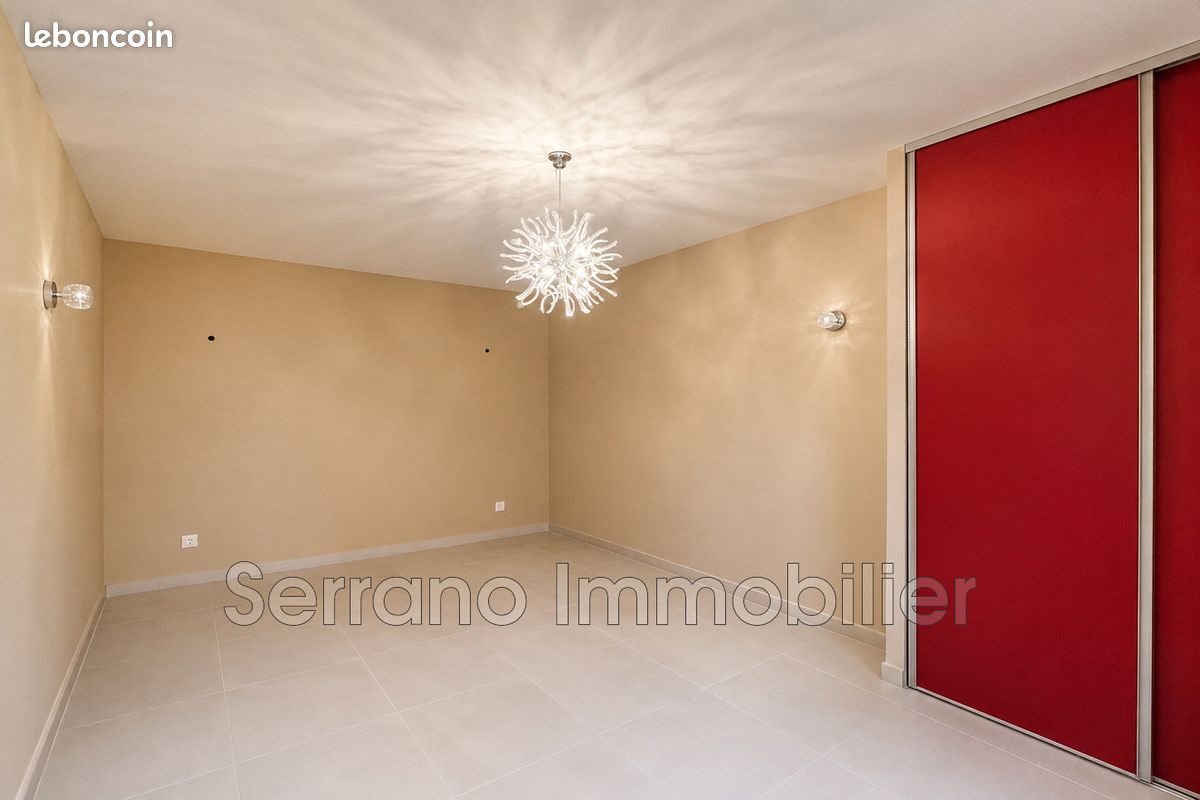 Maison à vendre, 220m², Beaucaire