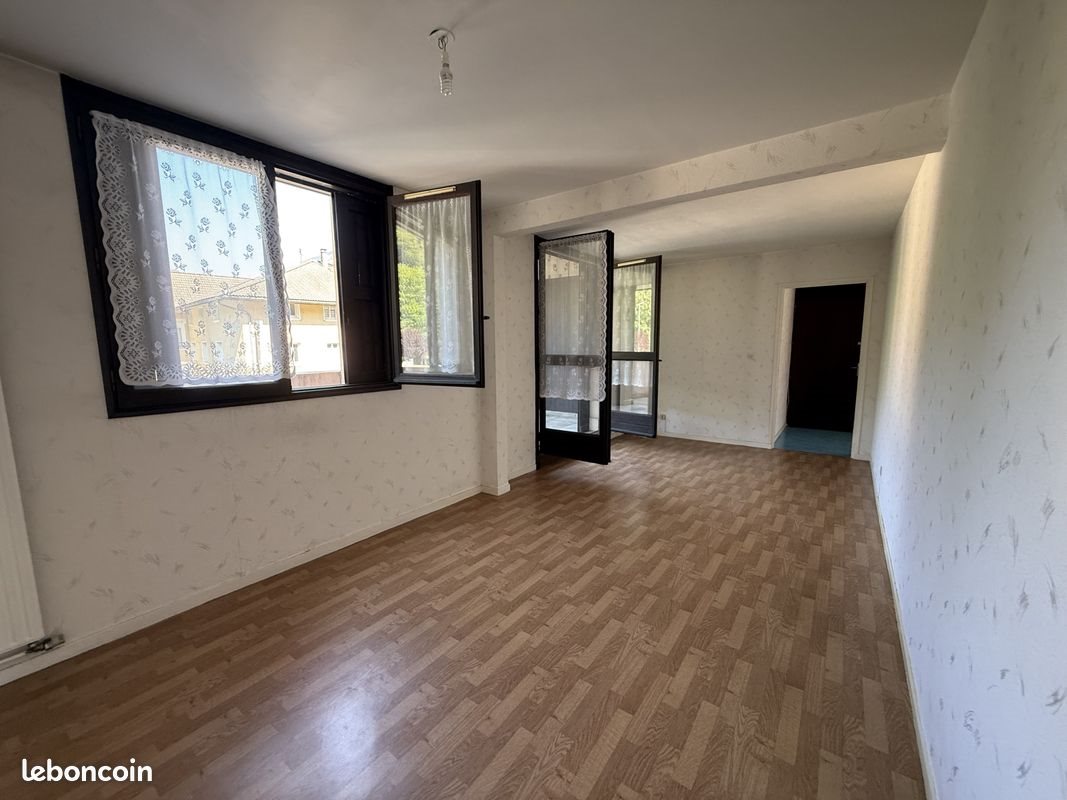 Appartement à louer, 64m², Ugine