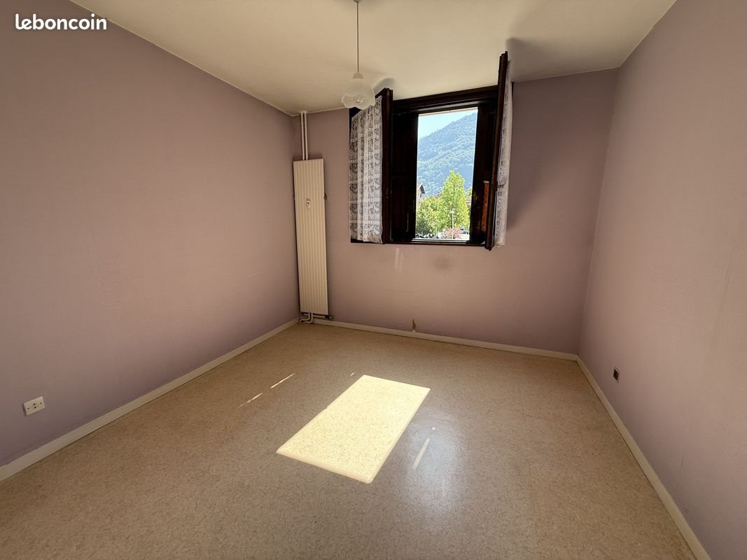 Appartement à louer, 64m², Ugine