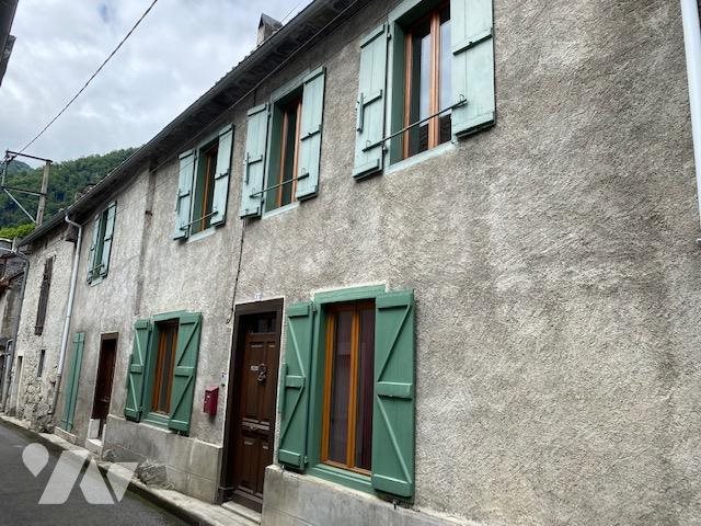 Maison à vendre, 215m², Saint-Béat-Lez