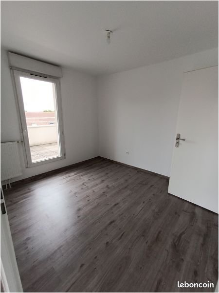 Appartement à louer, 83m², Loos