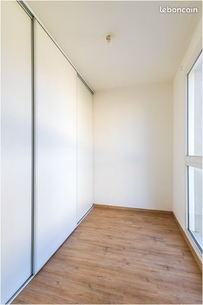 Appartement à louer, 68m², Loos