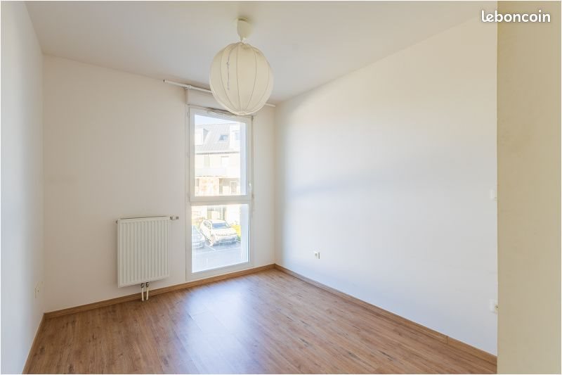 Appartement à louer, 68m², Loos