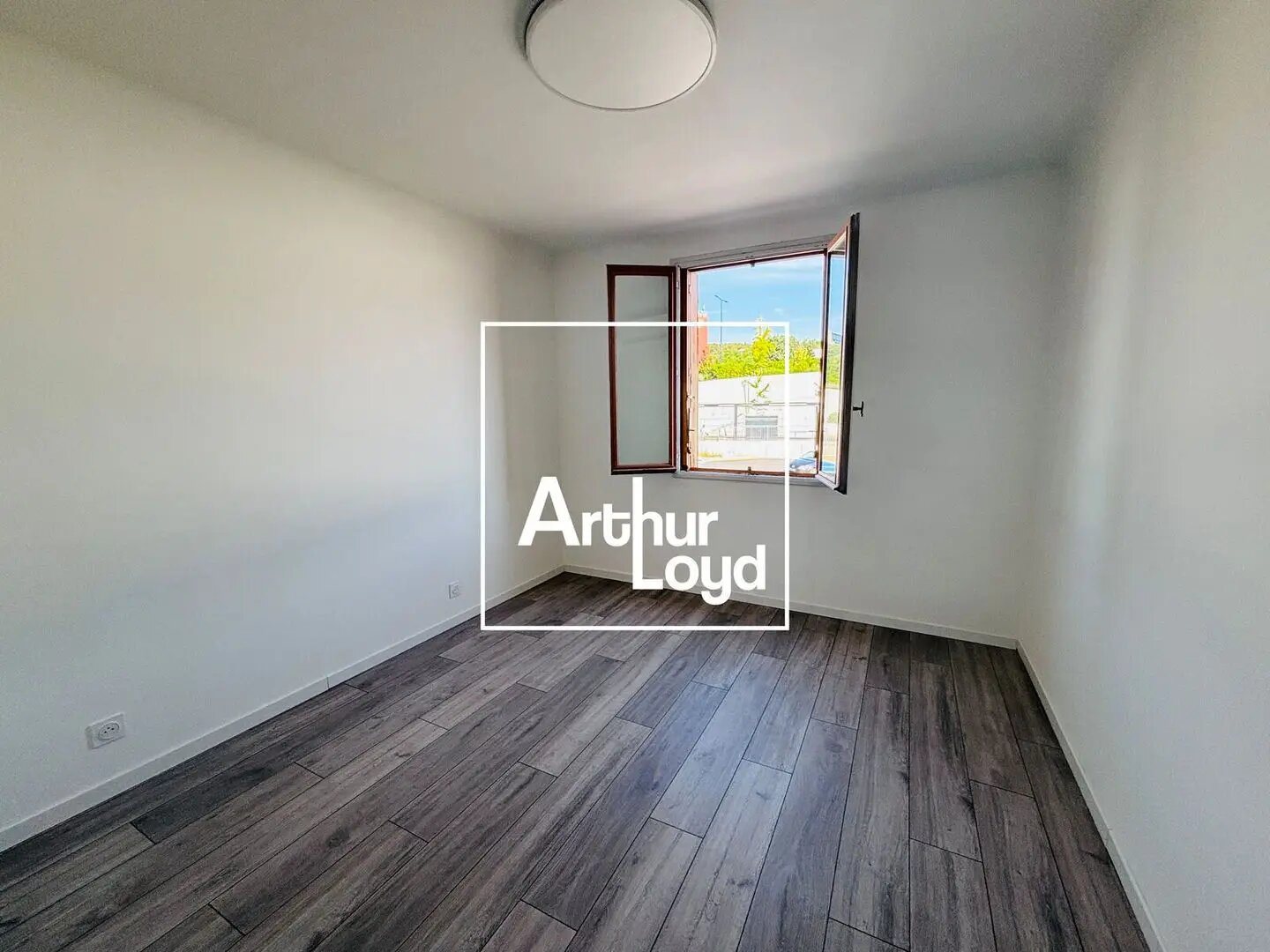 Appartement à louer, 101m², Nîmes