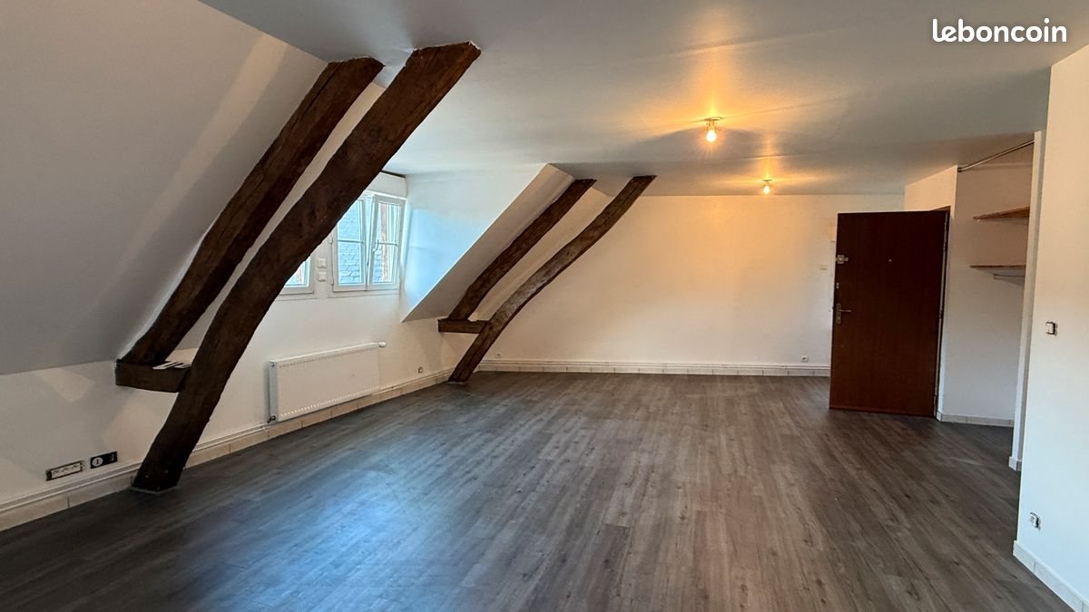 Maison à louer, 76m², Saint-Saëns