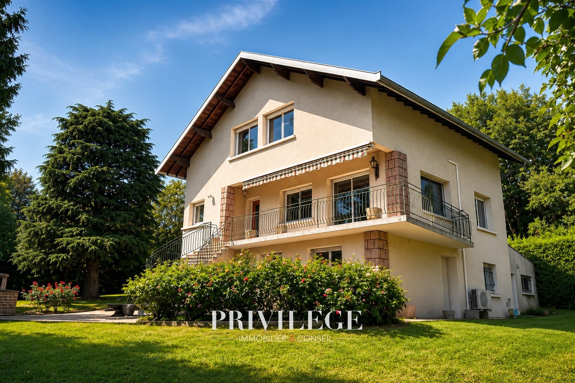 Maison à vendre, 229m², Saint-Cyr-au-Mont-d'Or