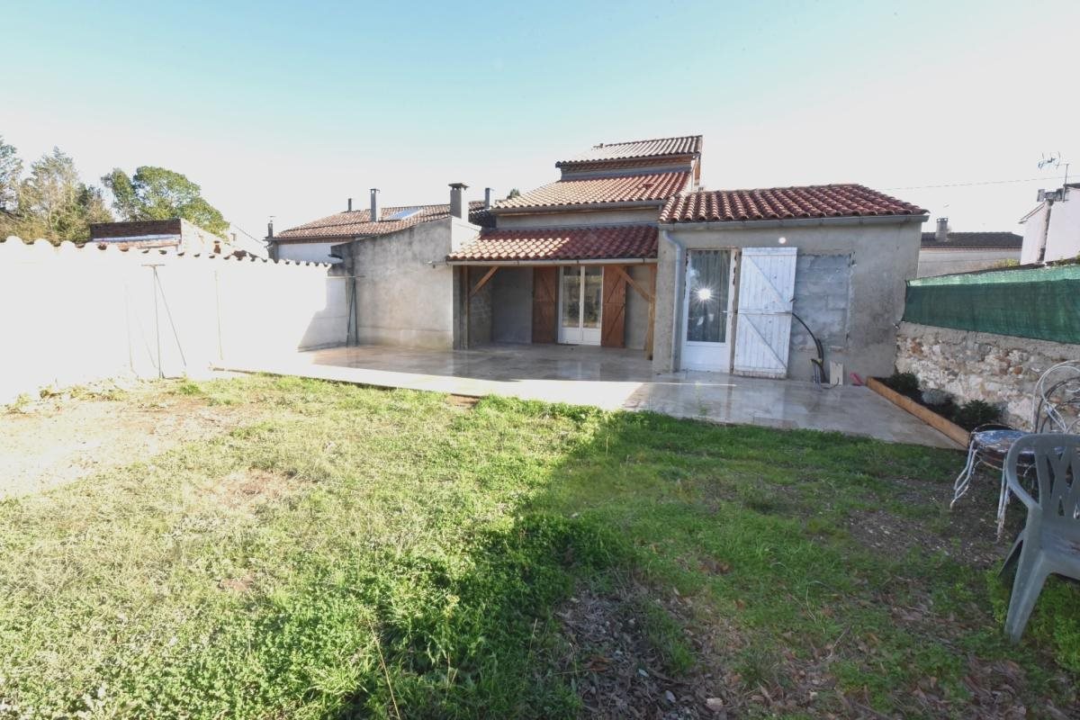 Maison à vendre, 110m², Saint-Paul-Cap-de-Joux