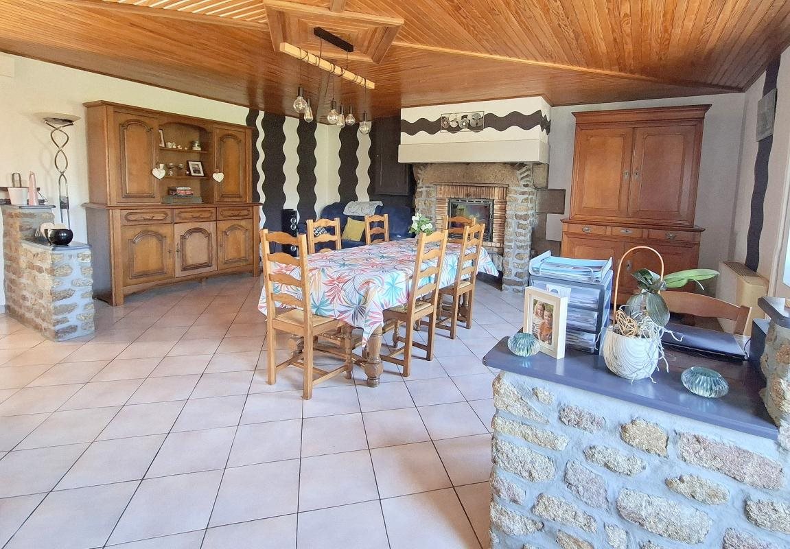 Maison à vendre, 167m², Saint-Denis-de-Gastines