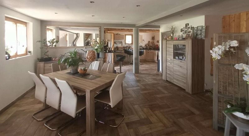 Maison à vendre, 230m², Seyne (Le Grand Puy)