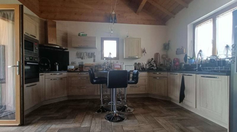 Maison à vendre, 230m², Seyne (Le Grand Puy)