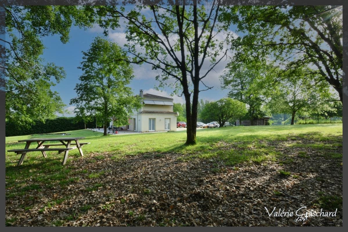 Maison à vendre, 156m², Saint-Sauveur-de-Puynormand