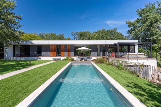 Maison 5 pièces 185 m² · à Menville · 185 m² · 748 800 €