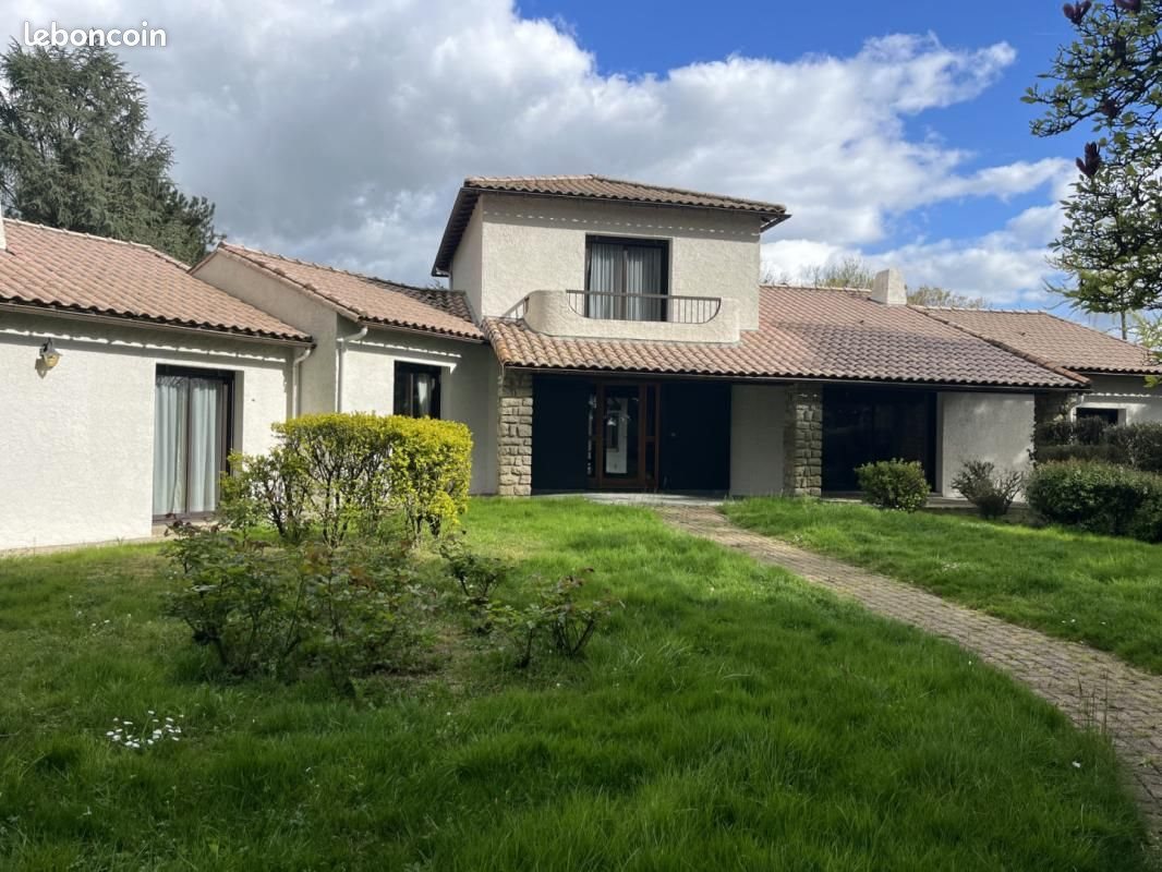 Maison à vendre, 360m², Les Herbiers