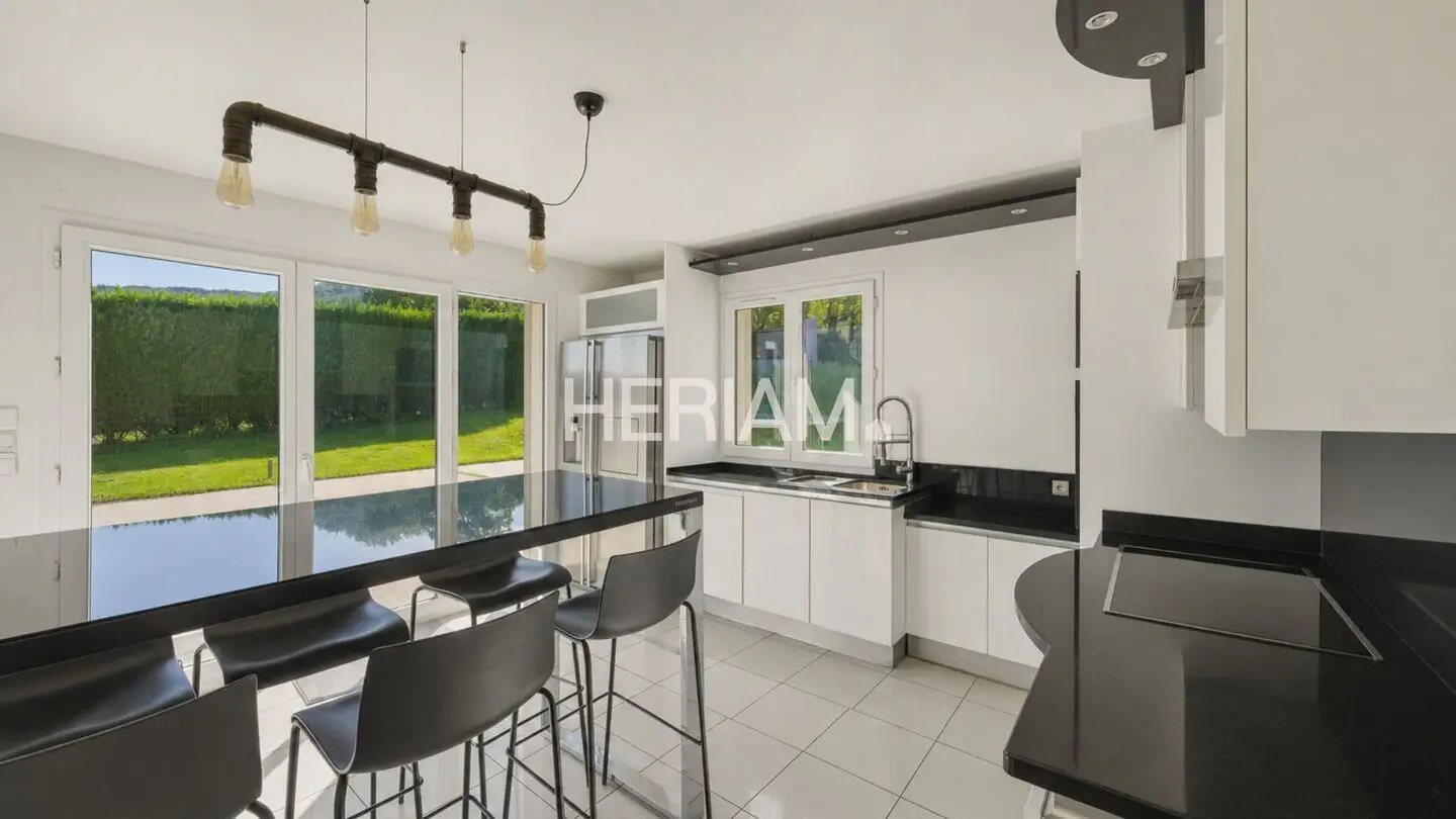 Maison à vendre, 288m², Divonne-les-Bains