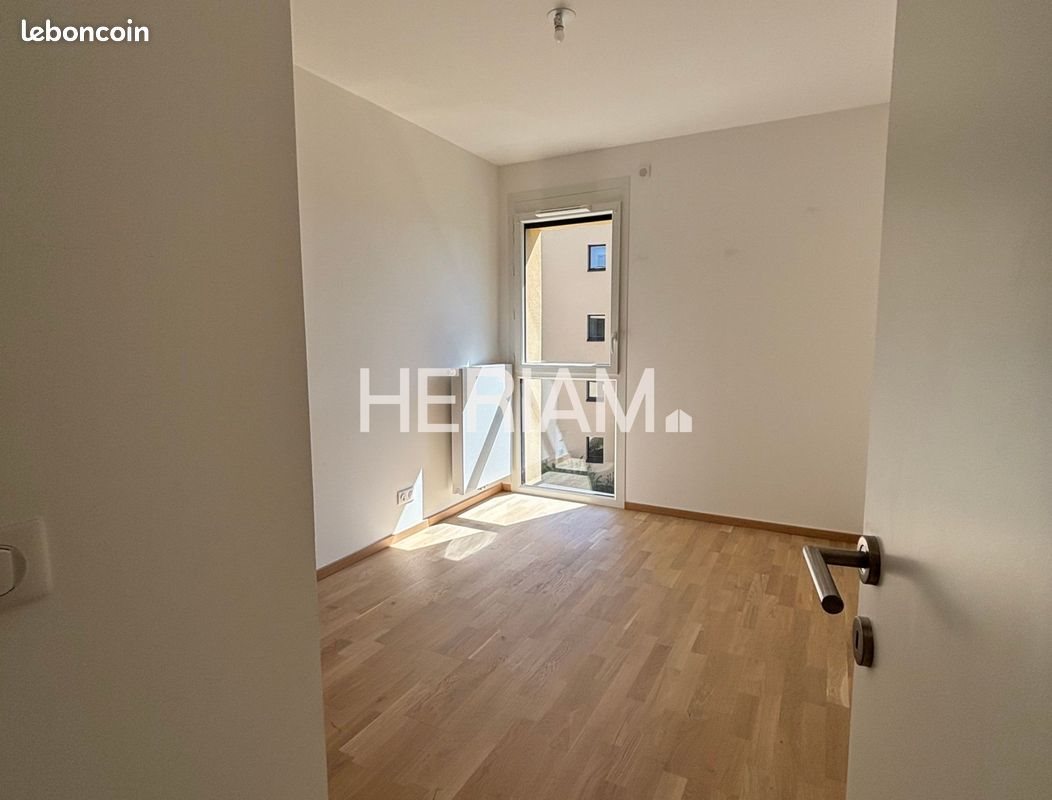 Appartement à vendre, 66m², Ferney-Voltaire