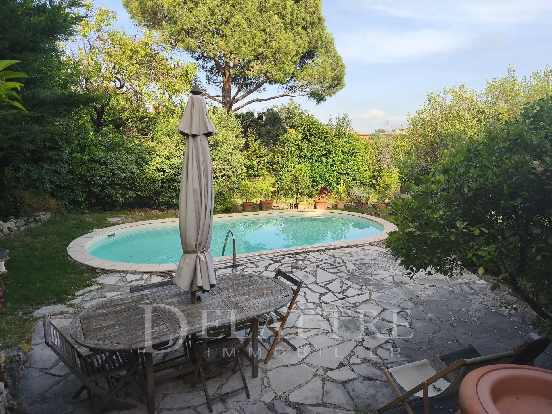 Maison à vendre, 101m², Le Rouret