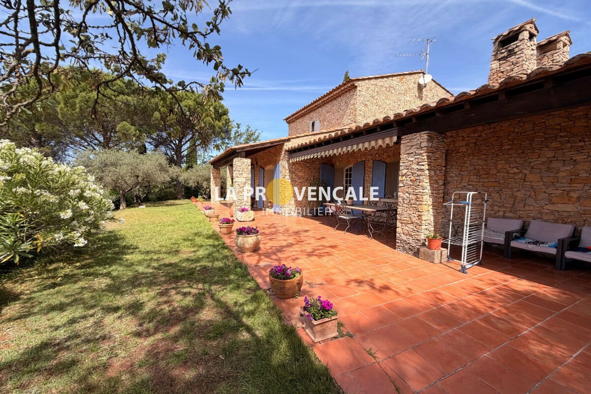 Maison à vendre, 270m², Châteauneuf-le-Rouge