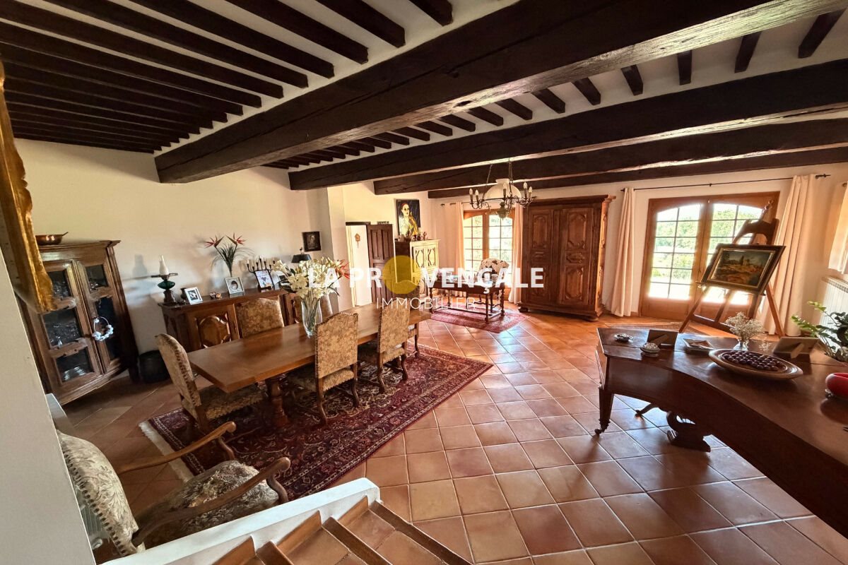 Maison à vendre, 270m², Châteauneuf-le-Rouge