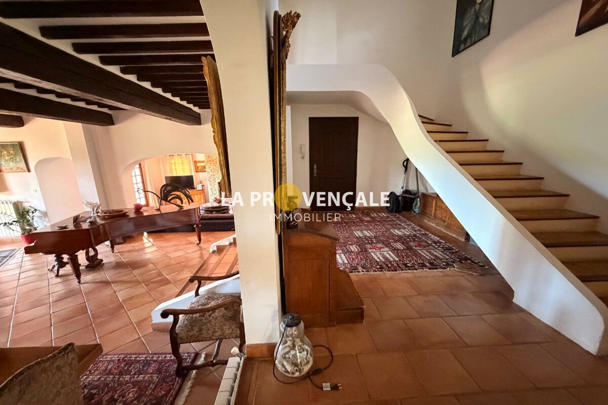 Maison à vendre, 270m², Châteauneuf-le-Rouge