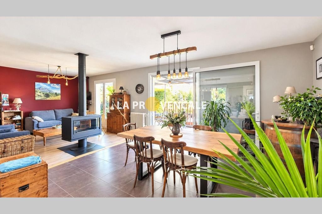 Maison à vendre, 92m², Rousset