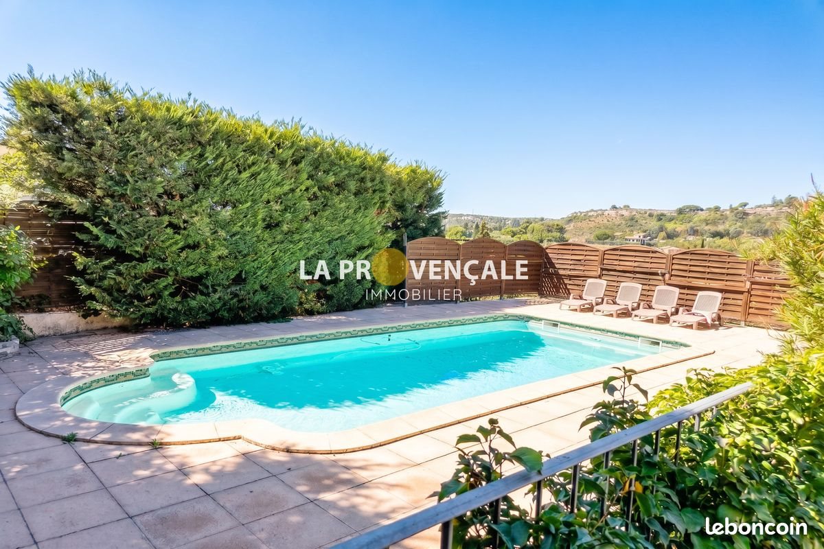 Maison à vendre, 140m², Meyreuil