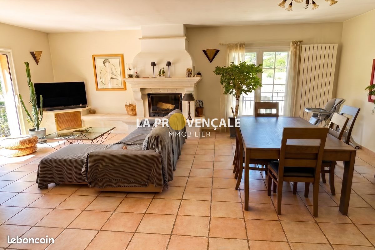 Maison à vendre, 140m², Meyreuil