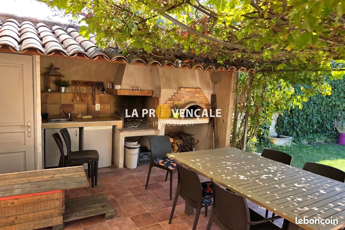 Maison à vendre, 140m², Meyreuil