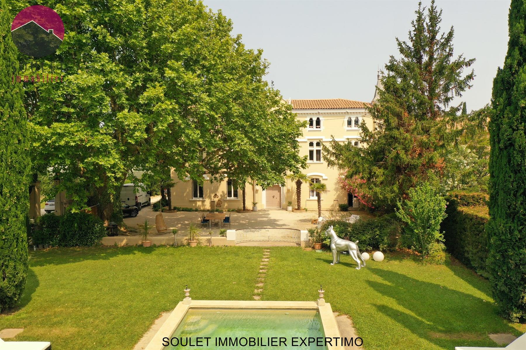 Maison à vendre, 390m², L'Isle-sur-la-Sorgue