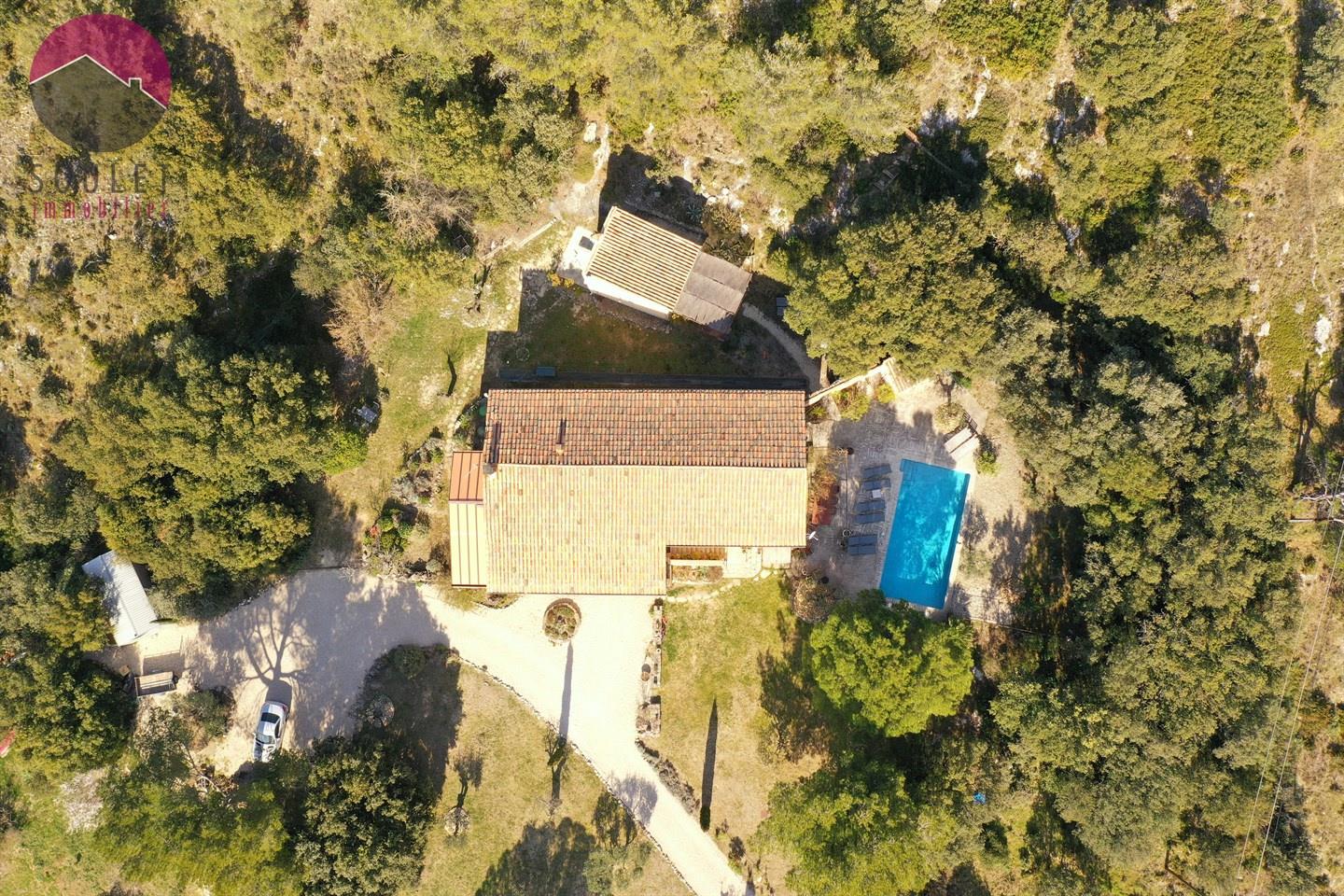 Maison à vendre, 300m², L'Isle-sur-la-Sorgue