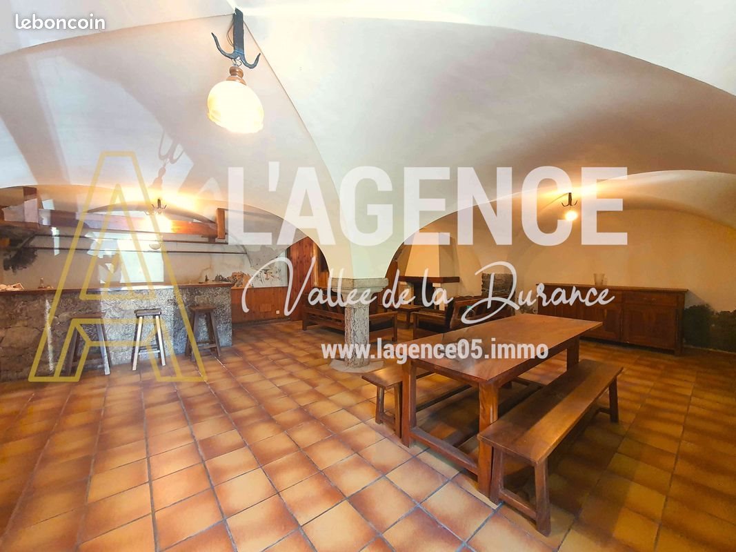 Maison à vendre, 300m², L'Argentière-la-Bessée