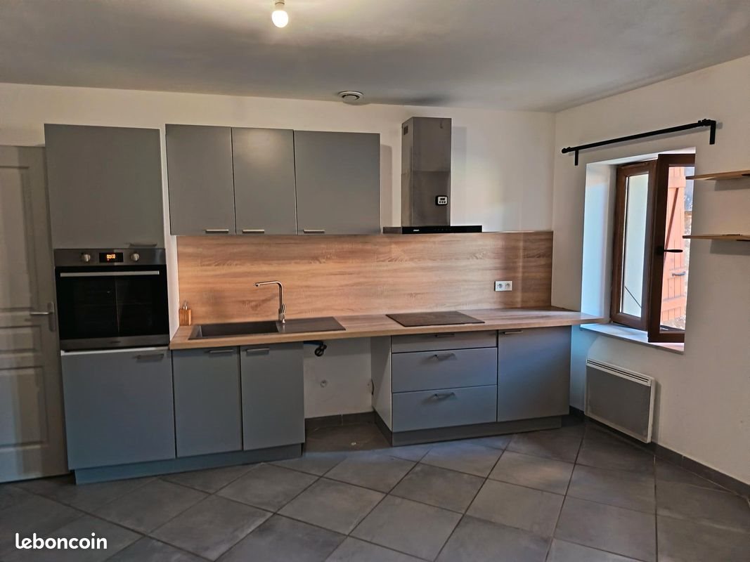 Appartement à louer, 84m², Corbelin
