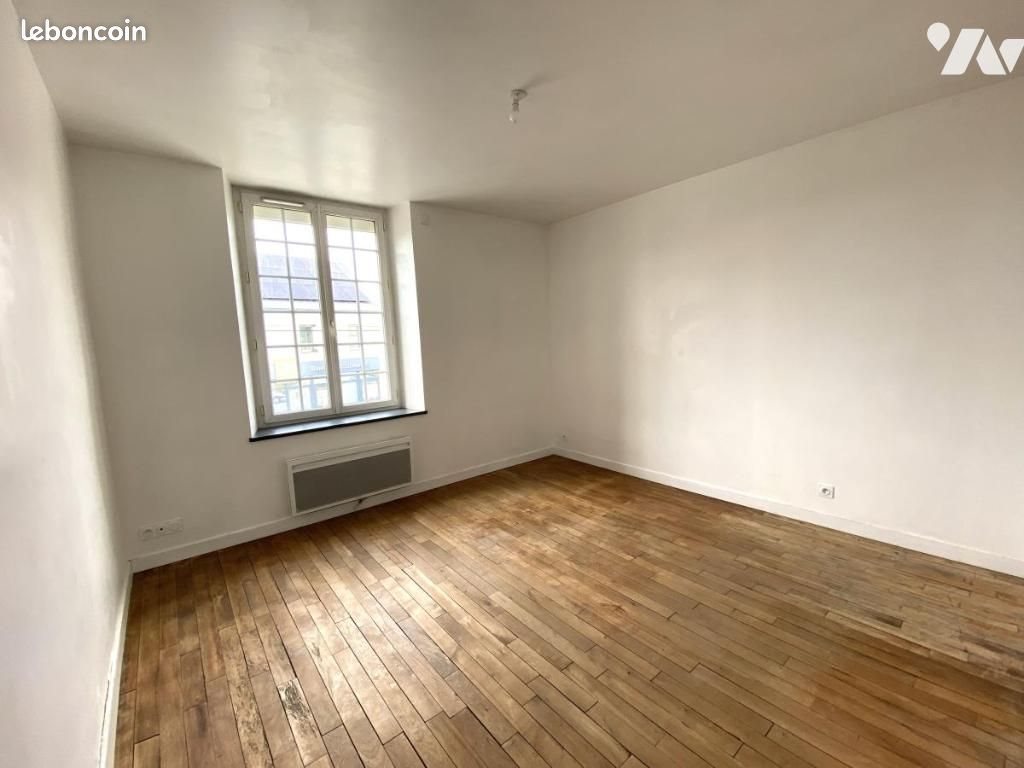 Maison à louer, 98m², Seiches-sur-le-Loir