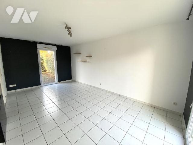 Maison à louer, 75m², Feneu