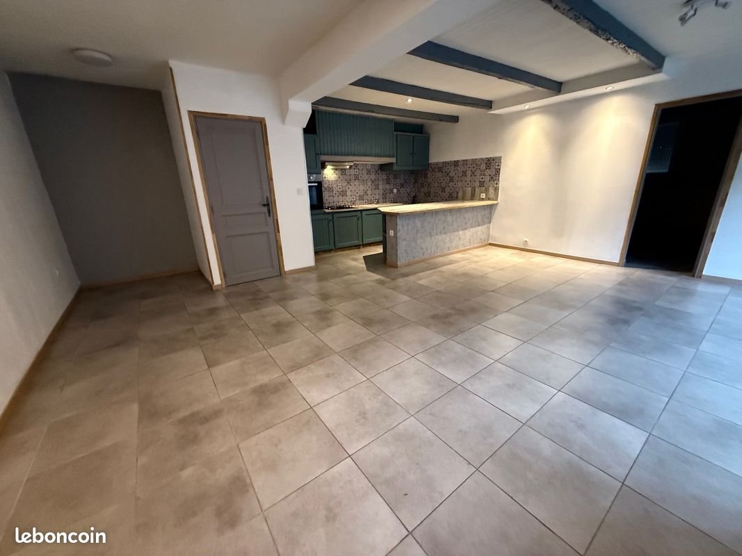 Appartement à louer, 68m², Verdalle