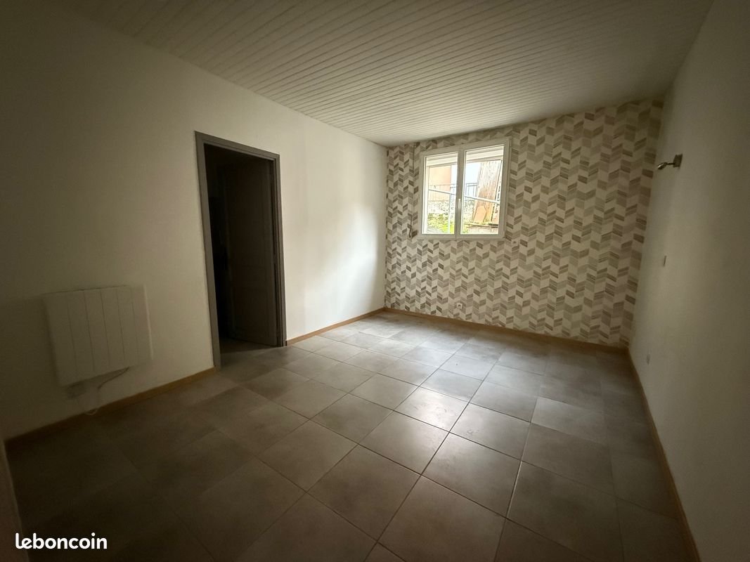 Appartement à louer, 68m², Verdalle
