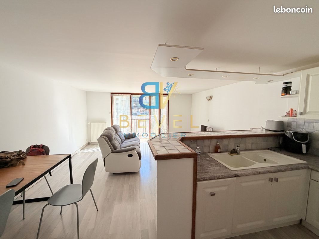 Appartement à vendre, 200m², Saint-Michel-de-Maurienne