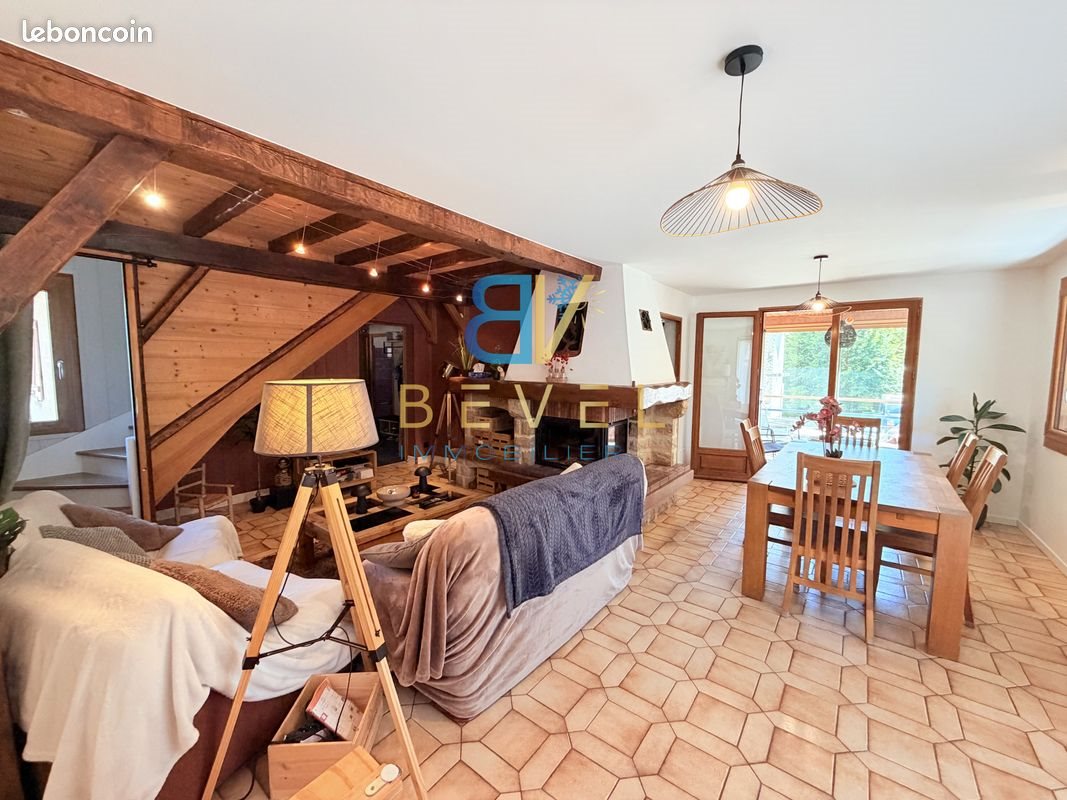 Maison à vendre, 211m², Saint-Jean-de-Maurienne