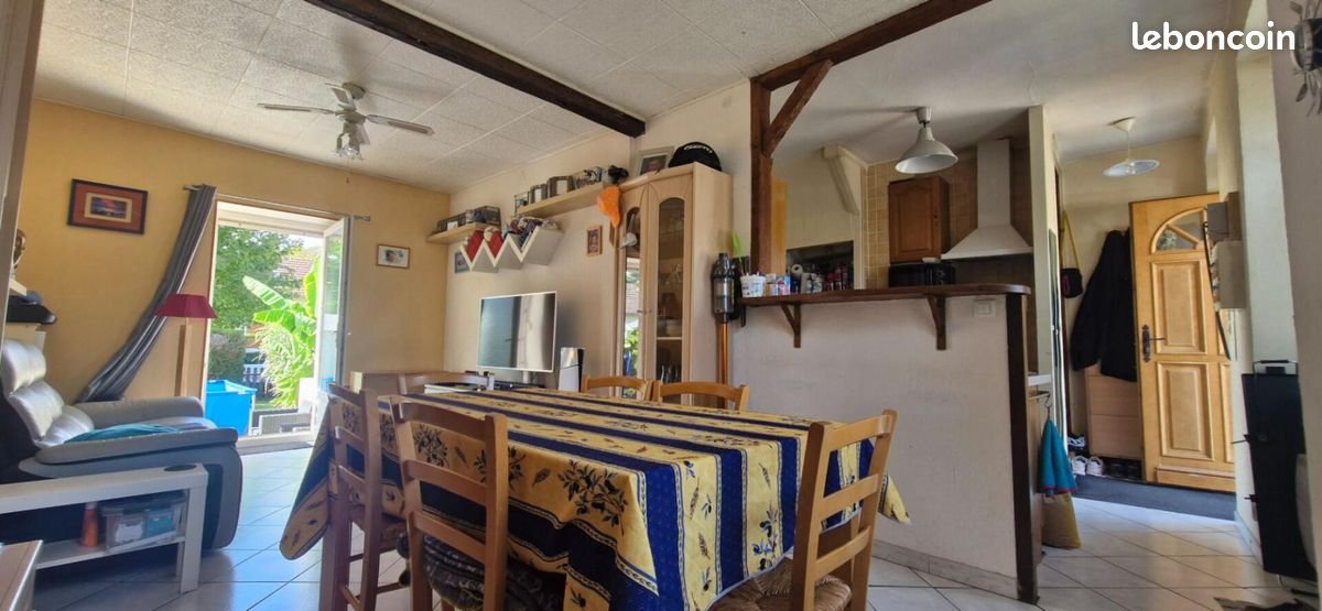 Maison à louer, 55m², Boussières