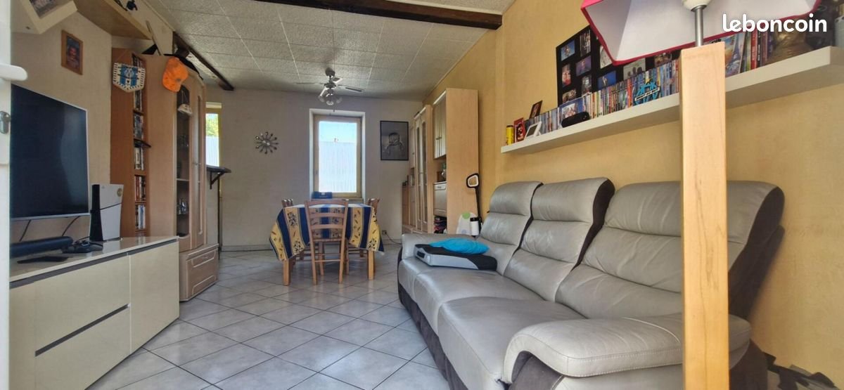 Maison à louer, 55m², Boussières