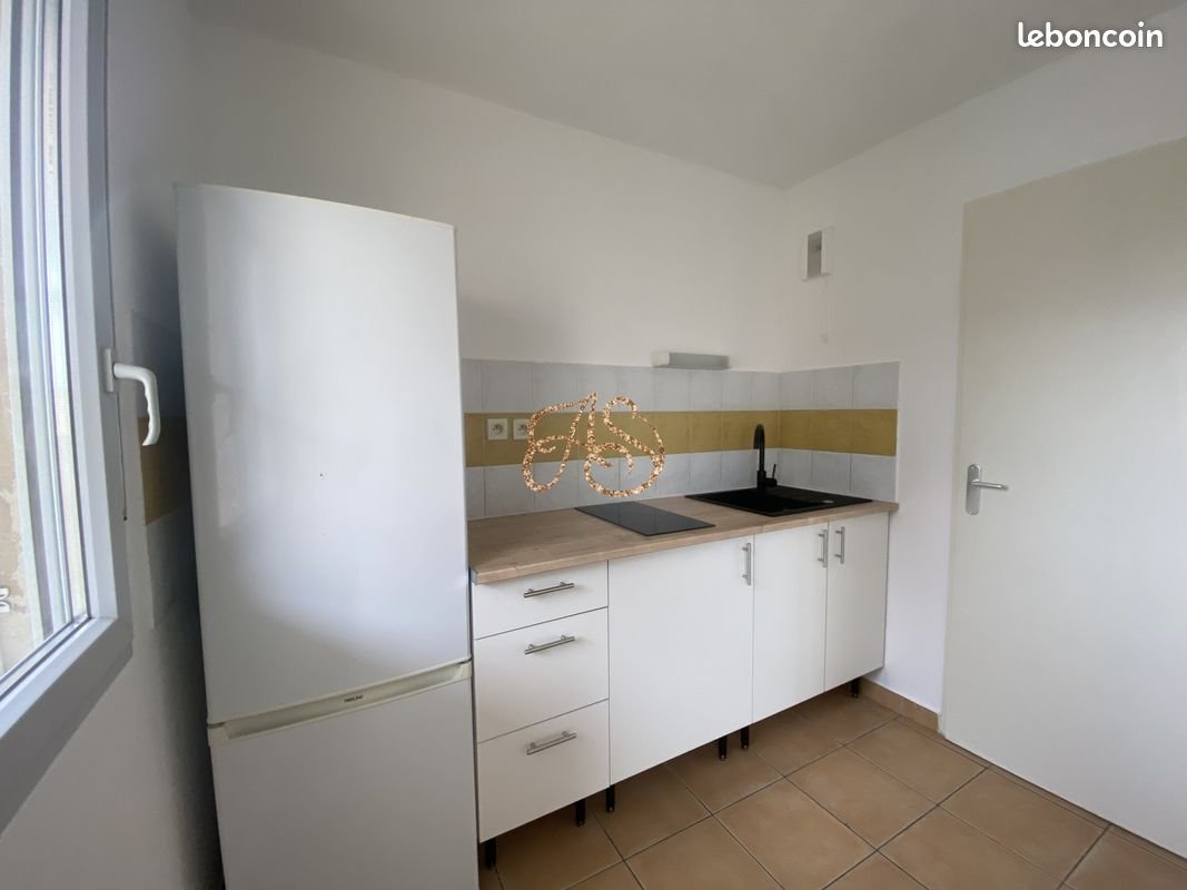 Appartement à louer, 47m², Saint-Gilles