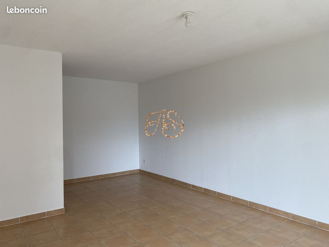 Appartement à louer, 47m², Saint-Gilles