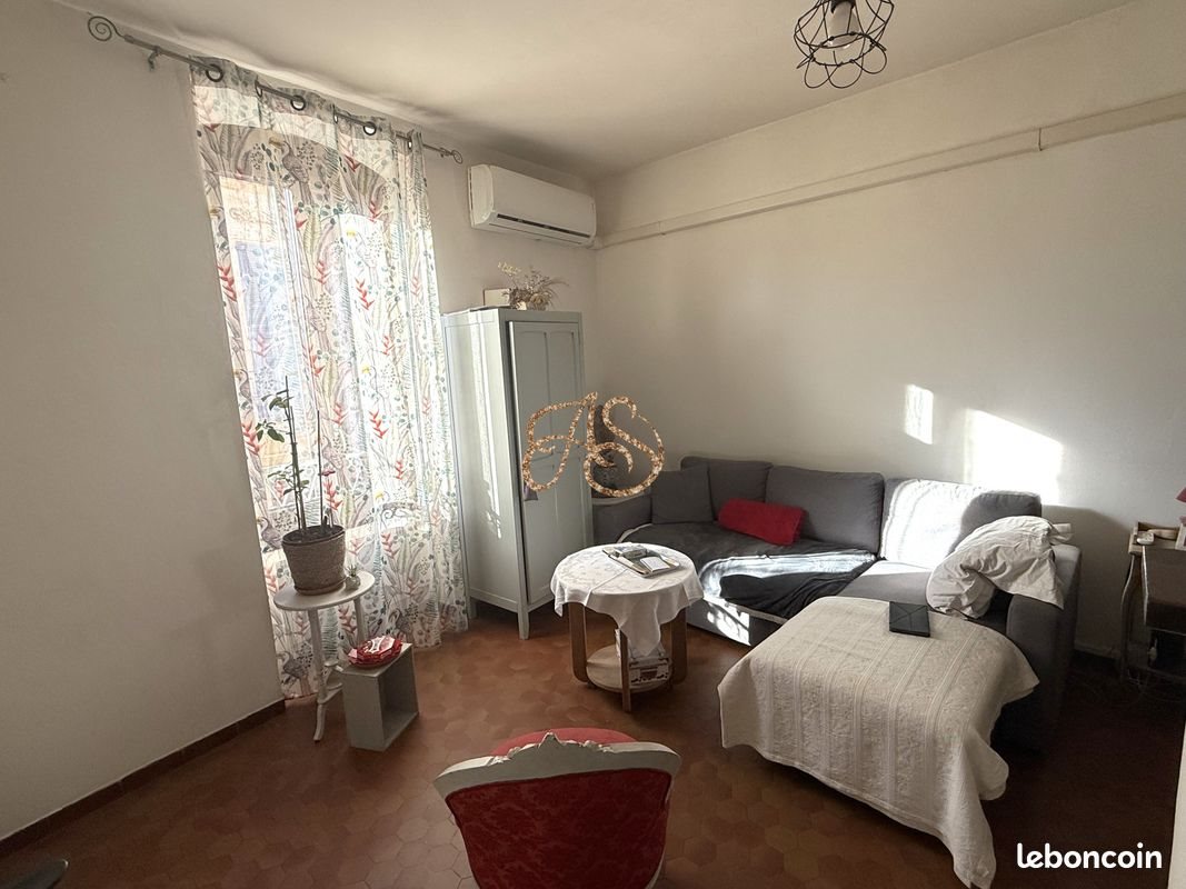 Appartement à louer, 35m², Saint-Gilles