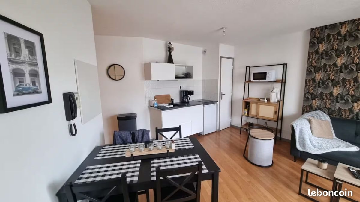 Appartement à louer, 31m², Ploumagoar