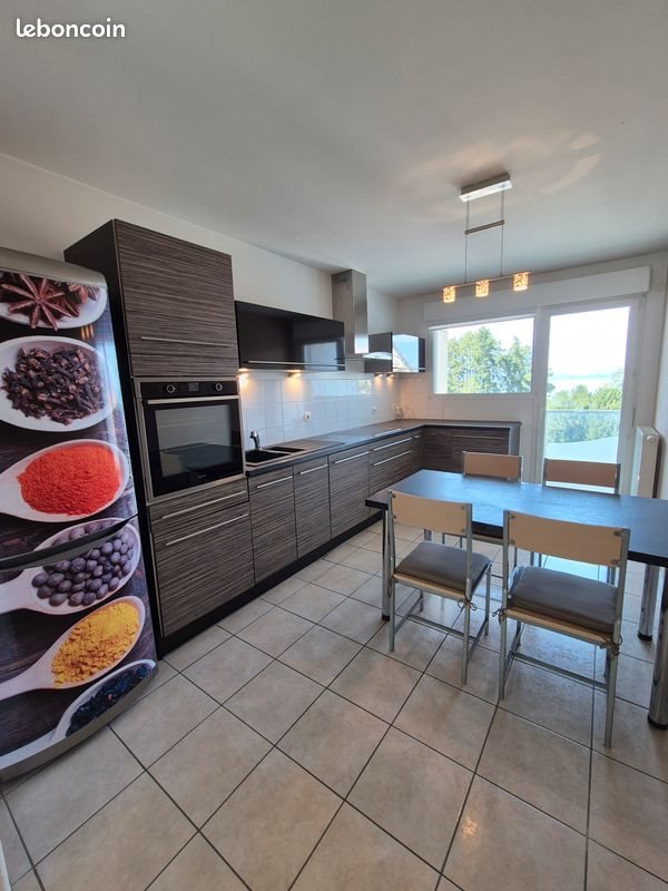 Appartement à louer, 87m², Evian-les-Bains